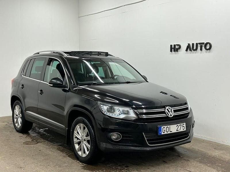 Svart Begagnad 2013 VW Tiguan Sport SUV | 98 900 kr (Bra pris) - Bild 1/4