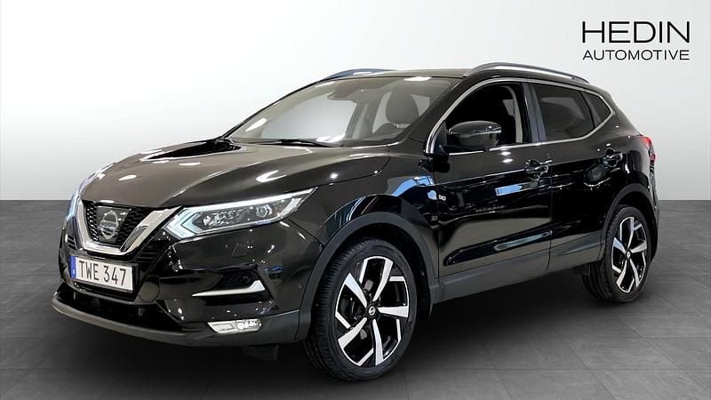 Svart Begagnad 2017 Nissan Qashqai Tekna SUV | 134 900 kr (Marknadspris) - Bild 1/4