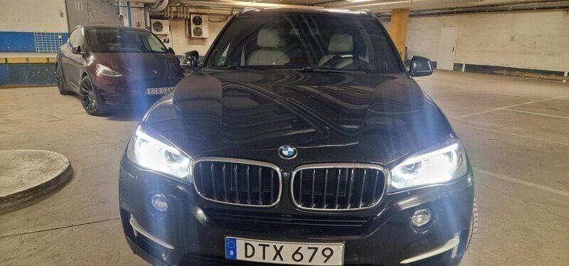 Svart Begagnad 2015 BMW X5 SUV | 239 000 kr (Superpris) - Bild 1/4