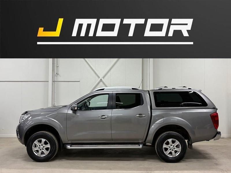 Begagnad Nissan Navara Tekna 190 HK (139 kW) 2017 Grå Pickup