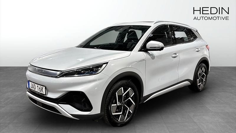 Vit Begagnad 2022 BYD Atto 3 Design SUV | 279 900 kr (Marknadspris) - Bild 1/4