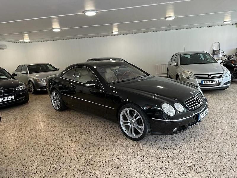 Begagnad Mercedes CL500 306 HK (225 kW) 1999 Svart Sportkupé