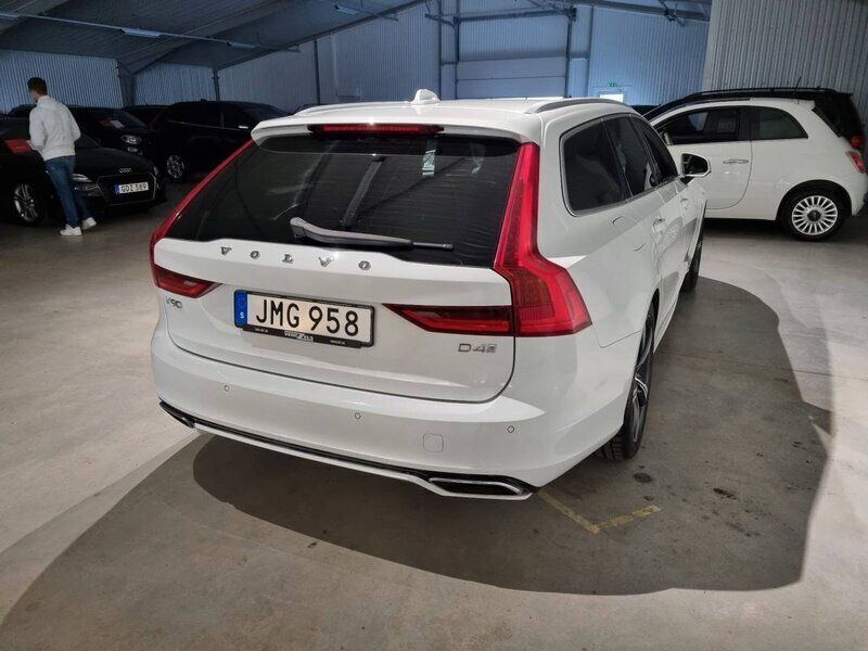 Begagnad Volvo V90 R-Design 191 HK (140 kW) 2018 Vit Kombi