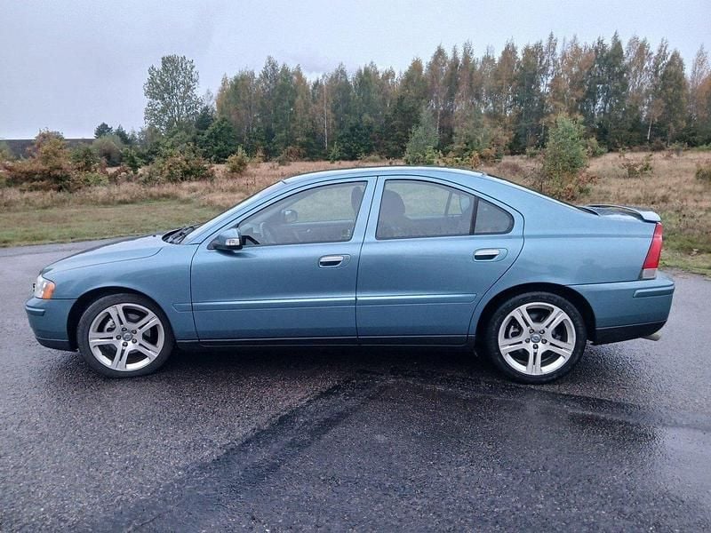 Blå Begagnad 2008 Volvo S60 Sedan | 18 000 kr (Marknadspris) - Bild 1/4