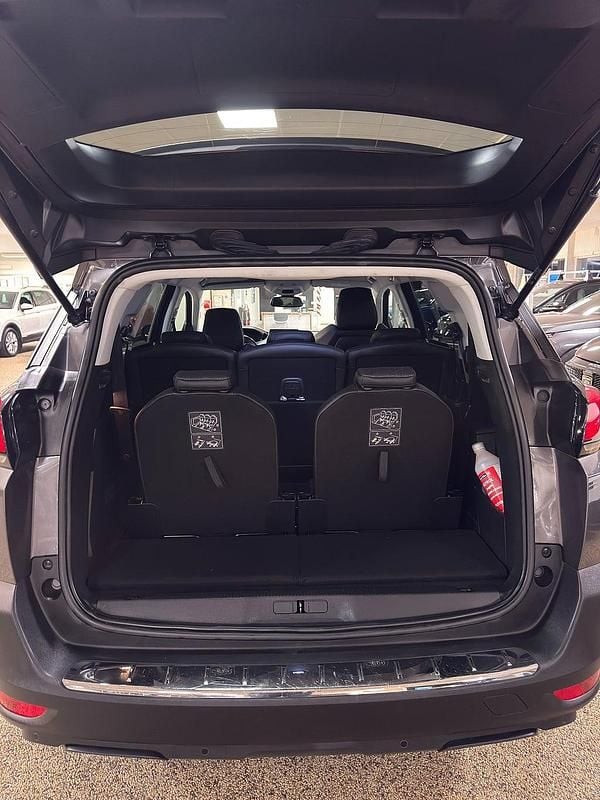 Begagnad Peugeot 5008 Allure 131 HK (96 kW) 2019 Grå Minibuss