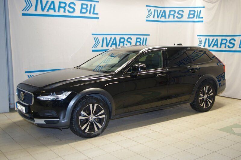 Svart Begagnad 2020 Volvo V90 CC Momentum Kombi | 279 000 kr (Marknadspris) - Bild 1/4