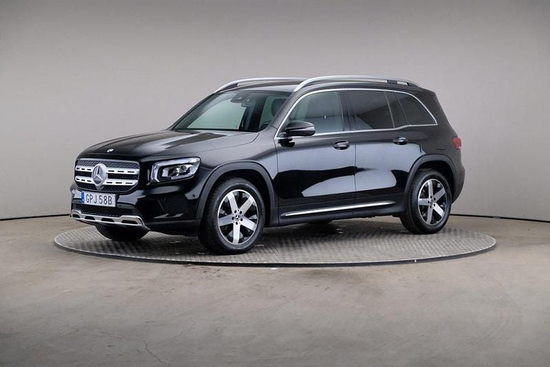 Svart (nattsvart (solid)) Begagnad 2020 Mercedes GLB200 Edition SUV | 319 000 kr (Marknadspris) - Bild 1/4