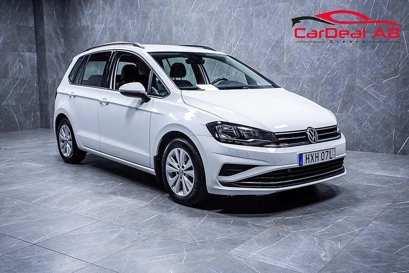 Vit Begagnad 2019 VW Golf VII Halvkombi | 164 800 kr (Marknadspris) - Bild 1/4