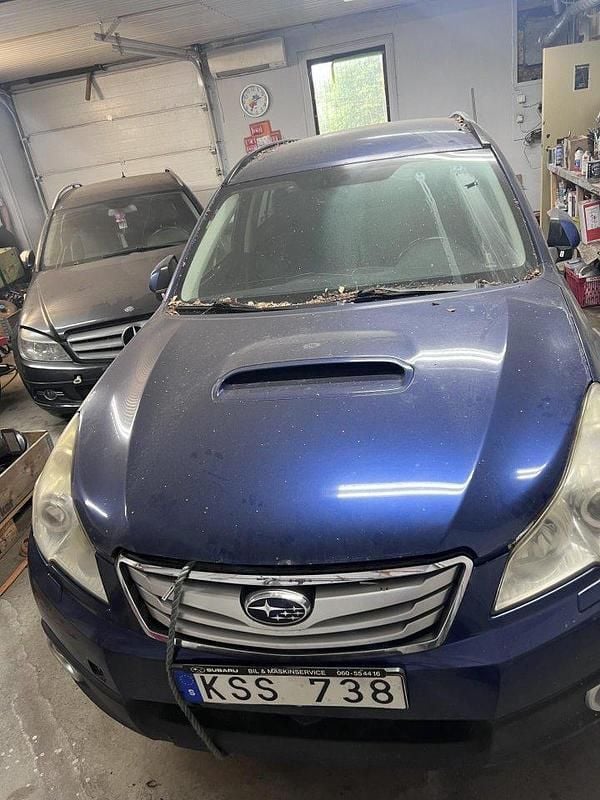 Blå Begagnad 2010 Subaru Outback SUV | 25 000 kr - Bild 1/3