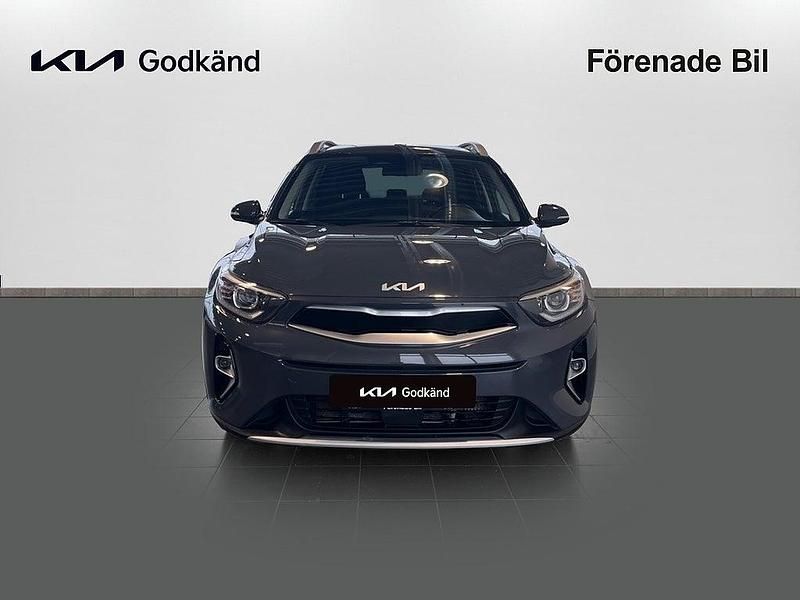 Begagnad Kia Stonic Advance 120 HK (88 kW) 2022 Grå SUV