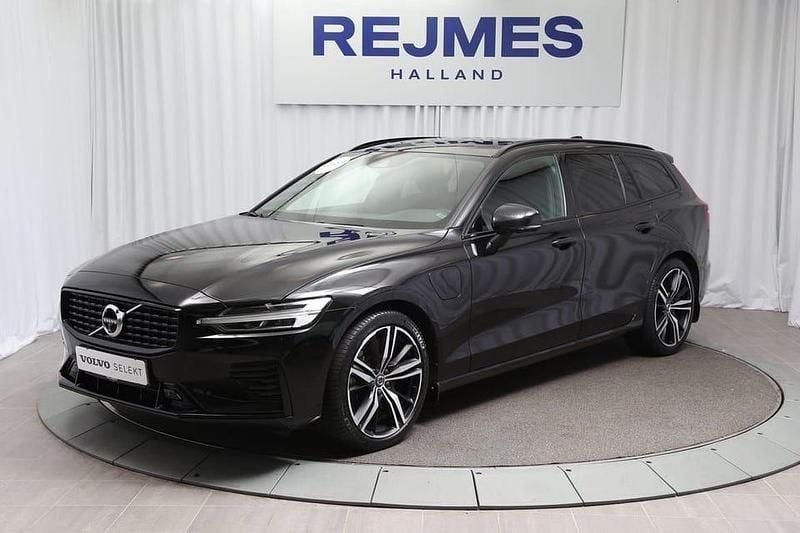 Svart Begagnad 2022 Volvo V60 R-Design Kombi | 429 500 kr (Lite dyr) - Bild 1/4