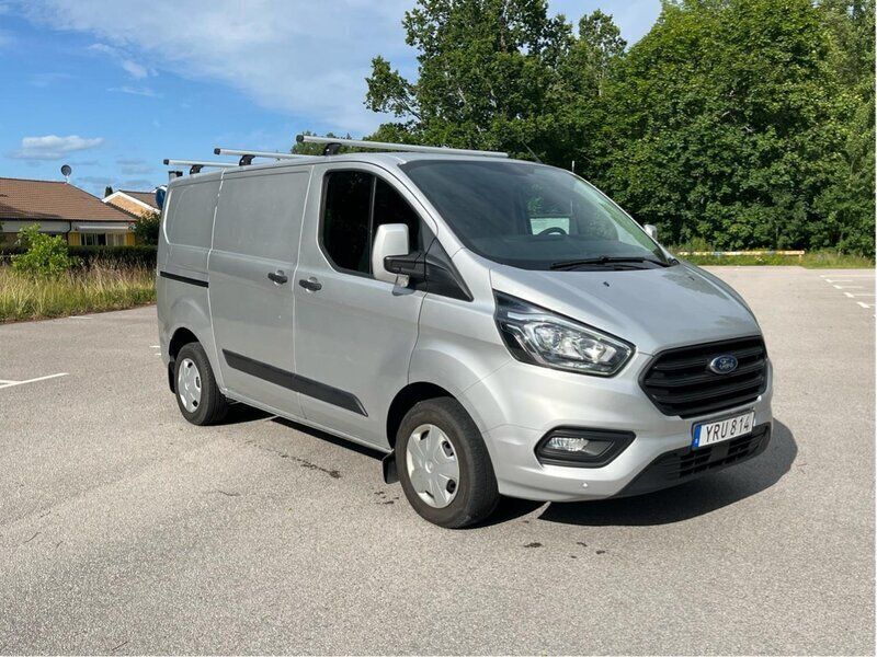 Grå Begagnad 2018 Ford Transit Custom | 99 700 kr (Marknadspris) - Bild 1/4