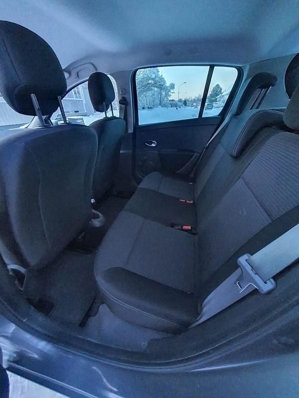 Begagnad Renault Clio R.S. 75 HK (55 kW) 2012 Halvkombi