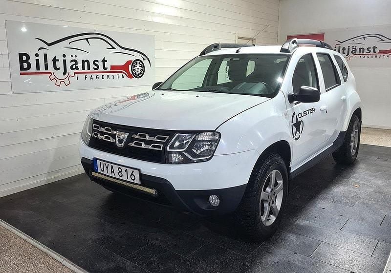 Vit Begagnad 2015 Dacia Duster SUV | 79 900 kr (Marknadspris) - Bild 1/4