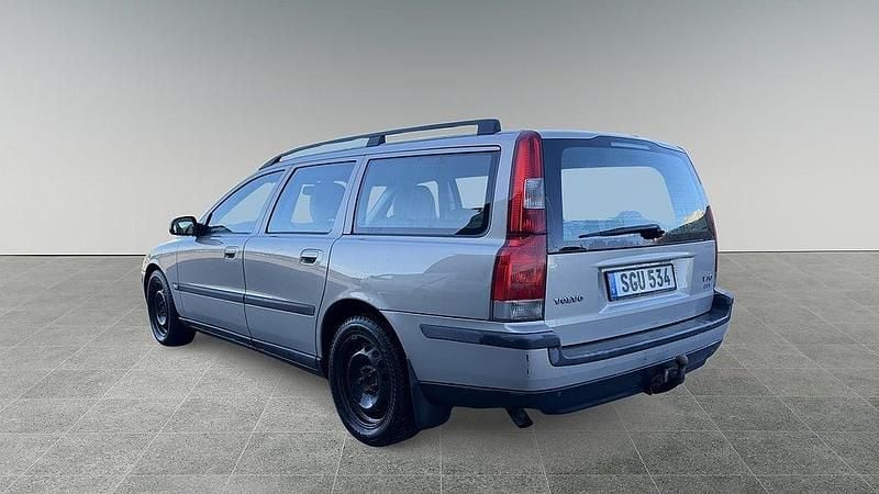 Begagnad Volvo V70 Business Edition 203 HK (149 kW) 2001 Ljusgrå Kombi
