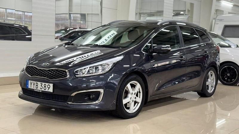 Grå metallic Begagnad 2018 Kia Ceed Sportswagon Kombi | 139 900 kr (Marknadspris) - Bild 1/4