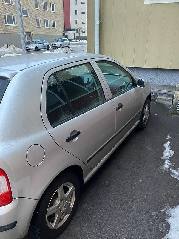 Begagnad Skoda Fabia 75 HK (55 kW) 2006 Silver