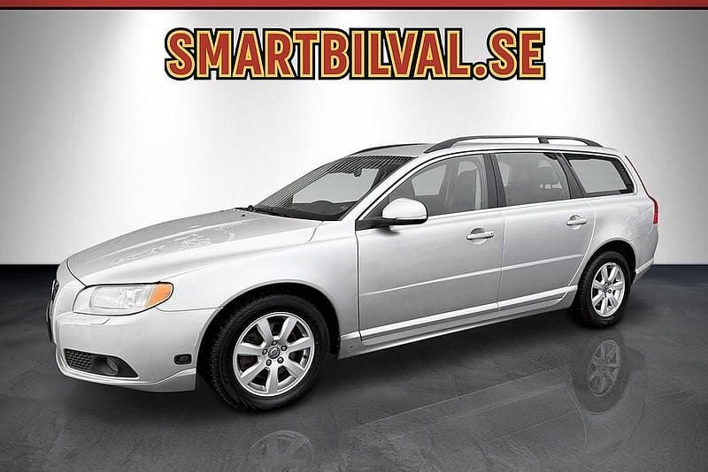 Ljusgrå Begagnad 2013 Volvo V70 Momentum Kombi | 69 900 kr (Superpris) - Bild 1/4