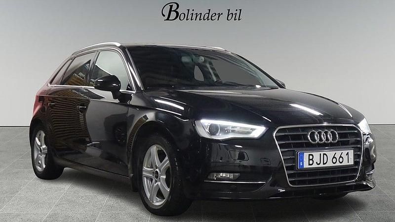 Svart Begagnad 2014 Audi A3 Sportback Ambition Halvkombi | 89 800 kr (Bra pris) - Bild 1/4
