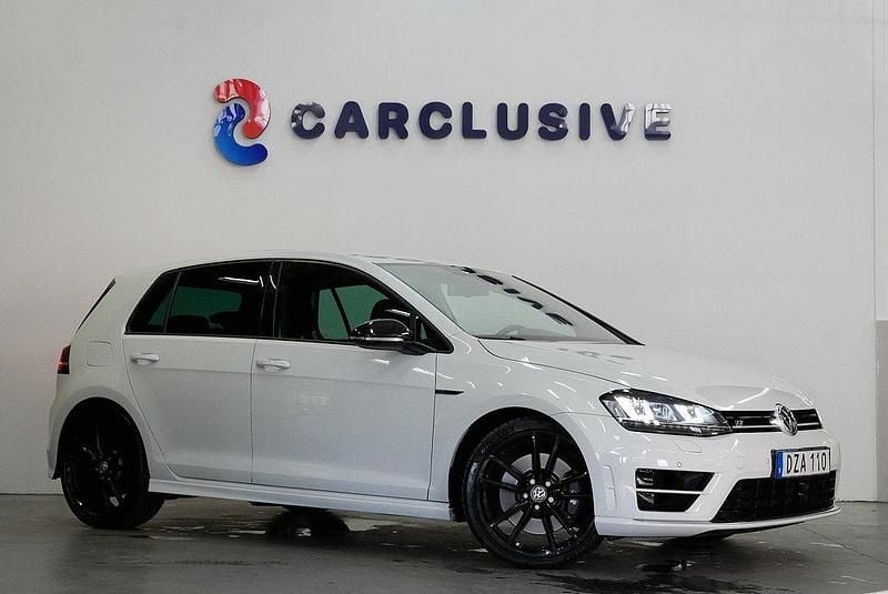 Vit Begagnad 2014 VW Golf VII R Halvkombi | 199 900 kr (Marknadspris) - Bild 1/4