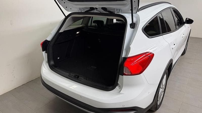 Begagnad Ford Focus Active 125 HK (91 kW) 2020 Vit Kombi
