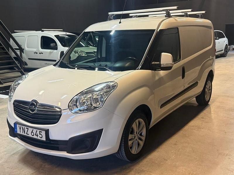Vit Begagnad 2018 Opel Combo Van | 89 900 kr (Marknadspris) - Bild 1/4