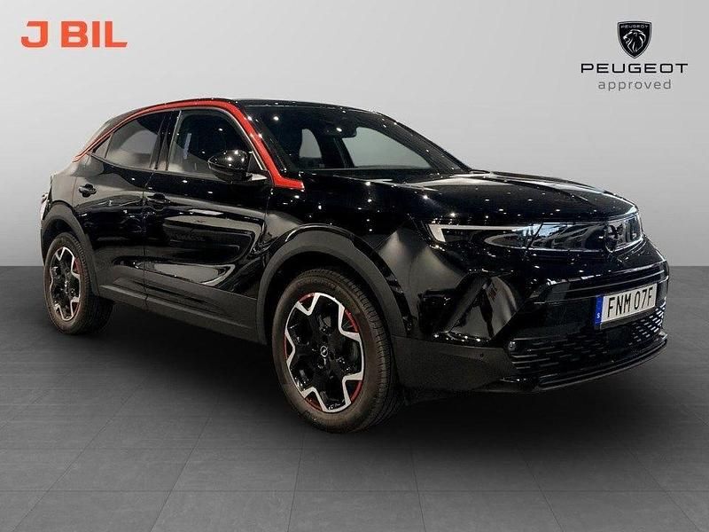 Svart Begagnad 2022 Opel Mokka GS Line SUV | 194 900 kr (Bra pris) - Bild 1/4