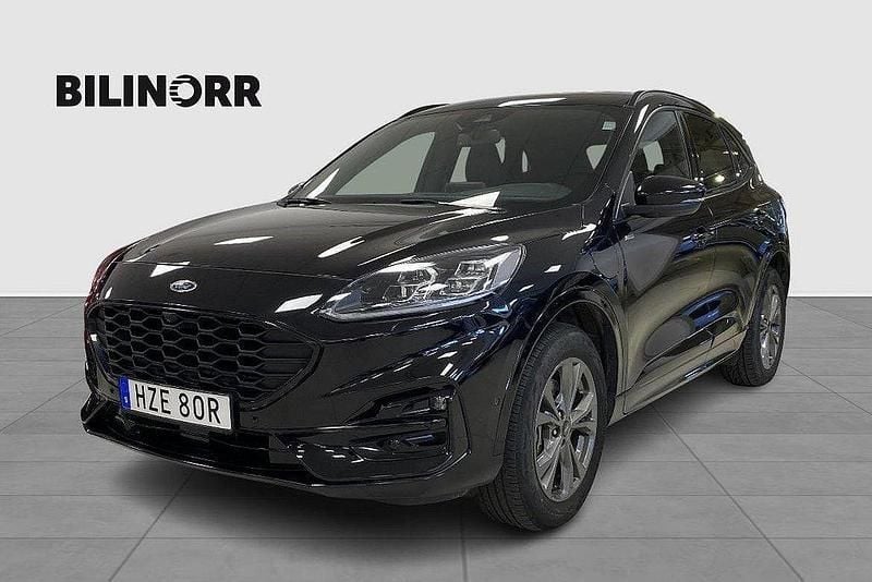 Svart Begagnad 2021 Ford Kuga ST-Line SUV | 269 900 kr (Marknadspris) - Bild 1/4