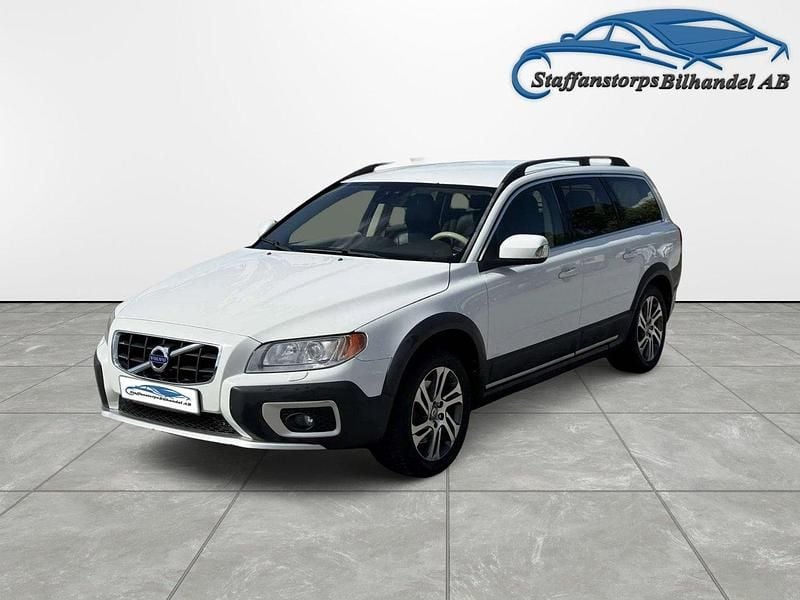 Vit Begagnad 2011 Volvo XC70 Summum SUV | 109 000 kr (Bra pris) - Bild 1/4