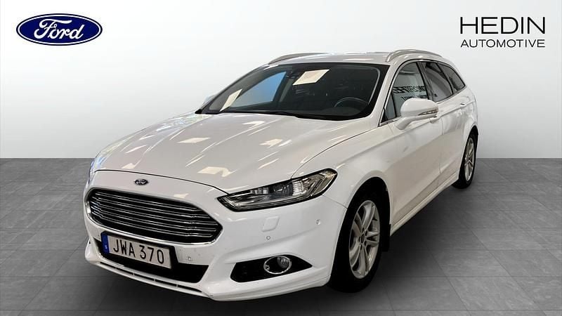 Vit (white) Begagnad 2015 Ford Mondeo Kombi | 114 900 kr (Marknadspris) - Bild 1/4