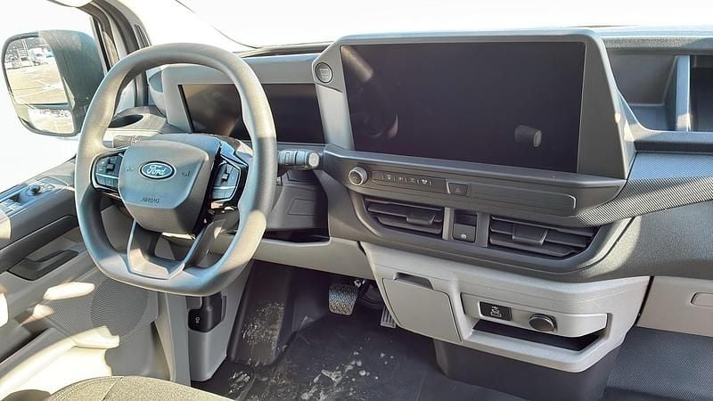 Ny Ford Transit Custom 2026 Vit Sedan