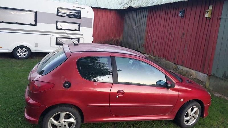Begagnad 2006 Peugeot 206+ Halvkombi | 10 500 kr (Superpris) - Bild 1/2
