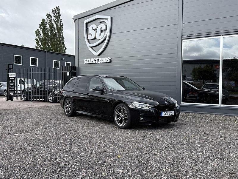 Svart Begagnad 2017 BMW 318 M Sport Kombi | 249 900 kr (Dyr) - Bild 1/4