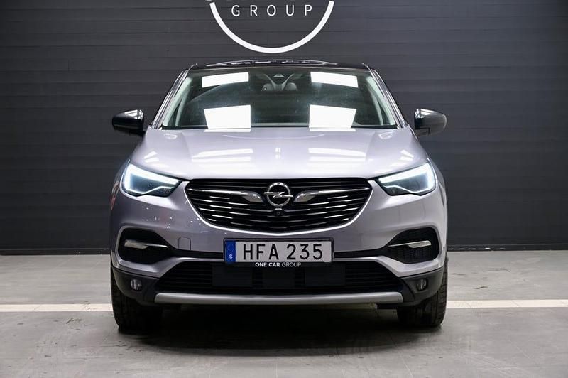Begagnad Opel Grandland X Ultimate 177 HK (130 kW) 2018 Ljusgrå SUV