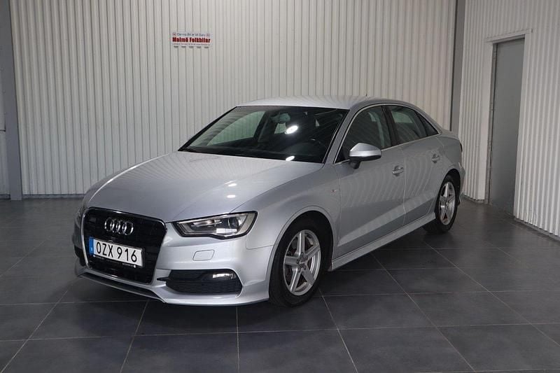 Silver Begagnad 2013 Audi A3 Ambition Sedan | 149 900 kr (Dyr) - Bild 1/4