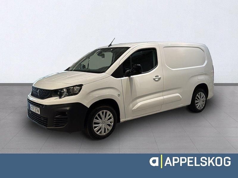 Vit Begagnad 2022 Peugeot Partner Minibuss | 174 900 kr (Marknadspris) - Bild 1/4