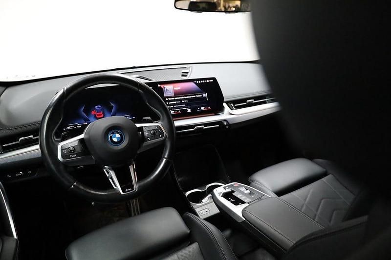 Begagnad BMW X1 M Sport 245 HK (180 kW) 2024 Safirsvartmetallic SUV