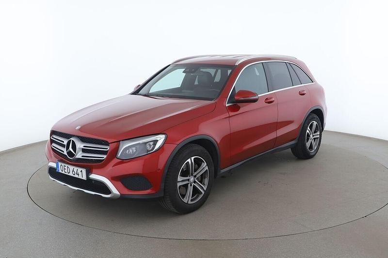 Röd Begagnad 2016 Mercedes GLC220 Exclusive SUV | 251 000 kr (Bra pris) - Bild 1/3