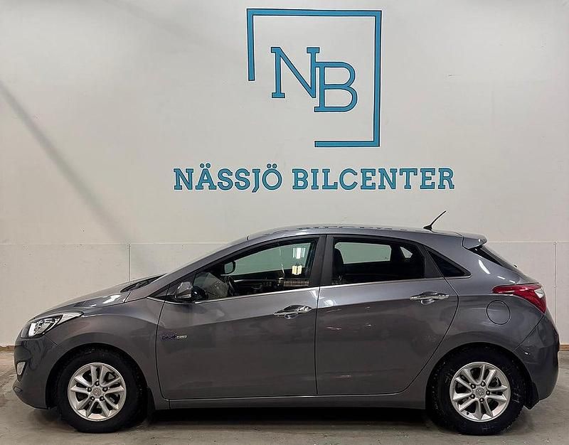 Begagnad Hyundai i30 128 HK (94 kW) 2012 Grå Halvkombi
