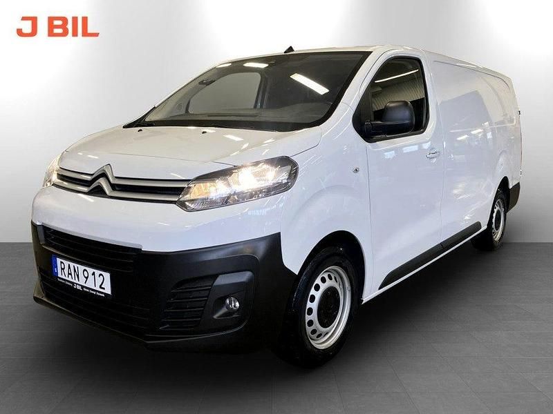 Begagnad Citroën Jumpy Business Class 144 HK (105 kW) 2023 Vit Minibuss