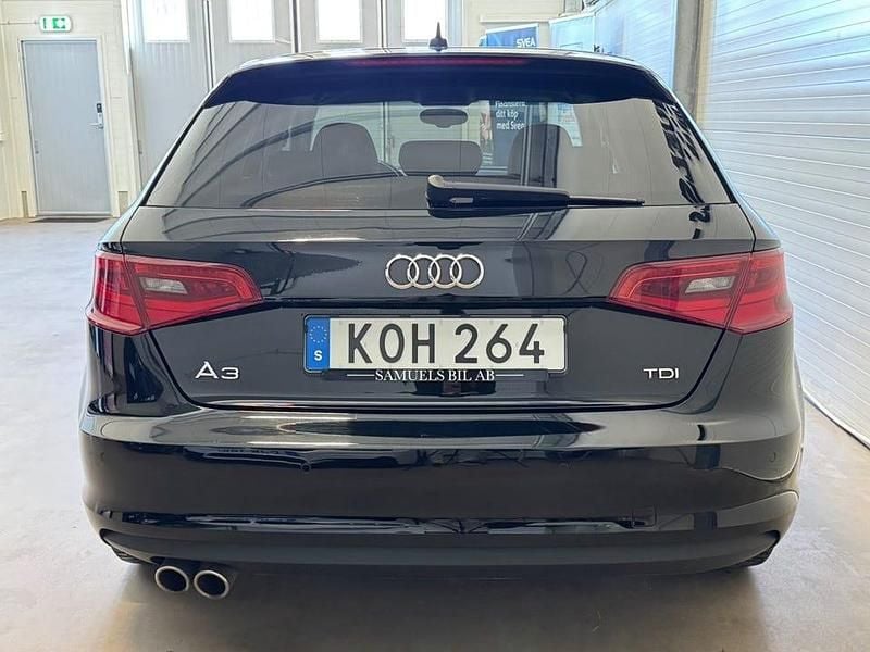 Begagnad Audi A3 Ambition 150 HK (110 kW) 2015 Svart