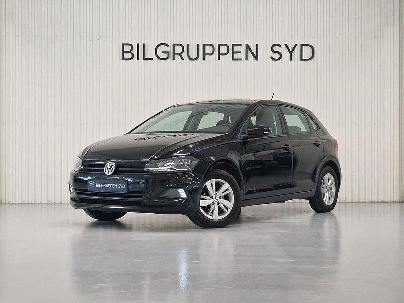 Svart Begagnad 2018 VW Polo Halvkombi | 129 900 kr (Lite dyr) - Bild 1/4