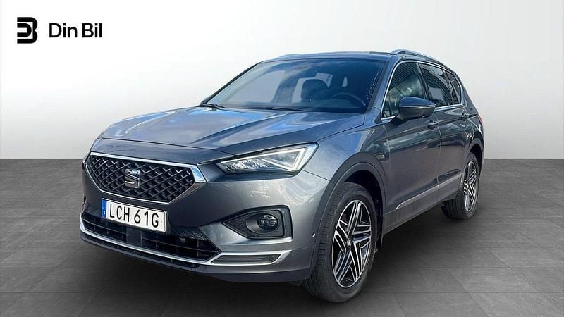 Grå Begagnad 2019 Seat Tarraco XCELLENCE SUV | 319 900 kr (Marknadspris) - Bild 1/4