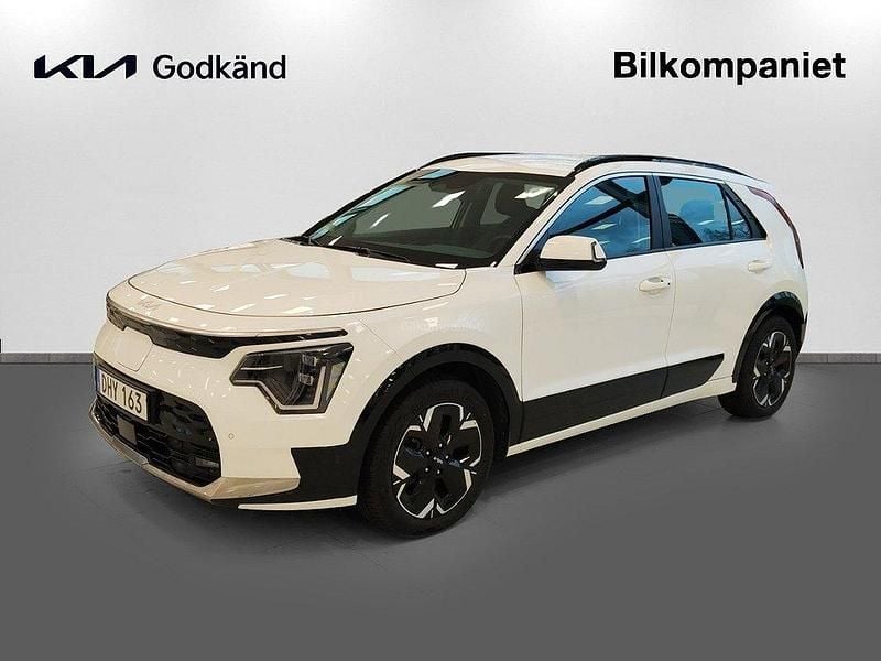 Vit Begagnad 2022 Kia e-Niro 2 SUV | 339 800 kr (Dyr) - Bild 1/4