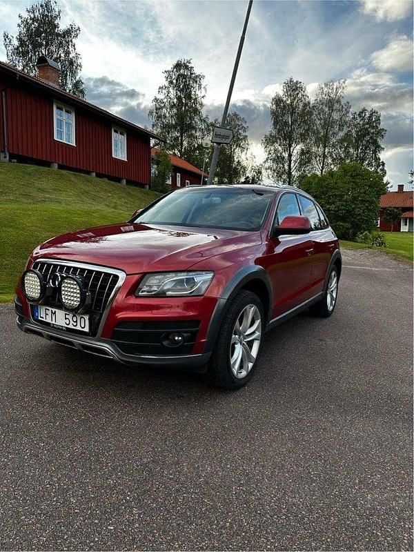 Röd Begagnad 2011 Audi Q5 SUV | 99 500 kr (Marknadspris) - Bild 1/4