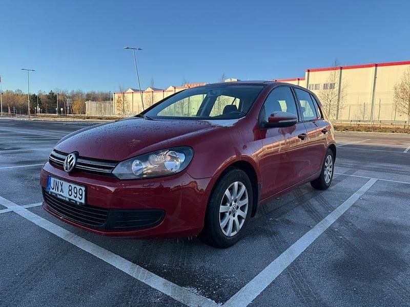 Begagnad 2009 VW Golf VI Halvkombi | 44 500 kr (Marknadspris) - Bild 1/4