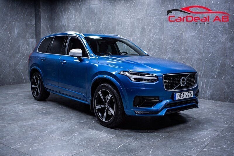 Blå Begagnad 2018 Volvo XC90 R-Design SUV | 358 800 kr (Bra pris) - Bild 1/4