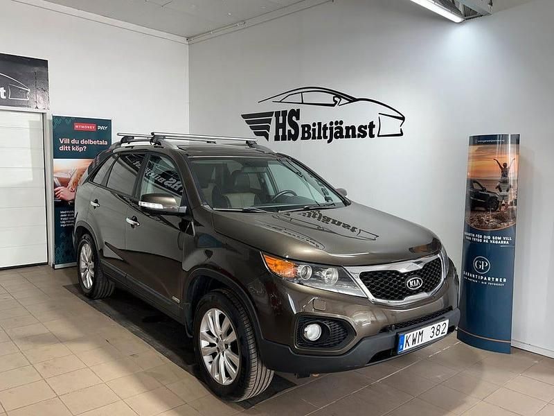 Brun Begagnad 2010 Kia Sorento SUV | 99 900 kr (Dyr) - Bild 1/4