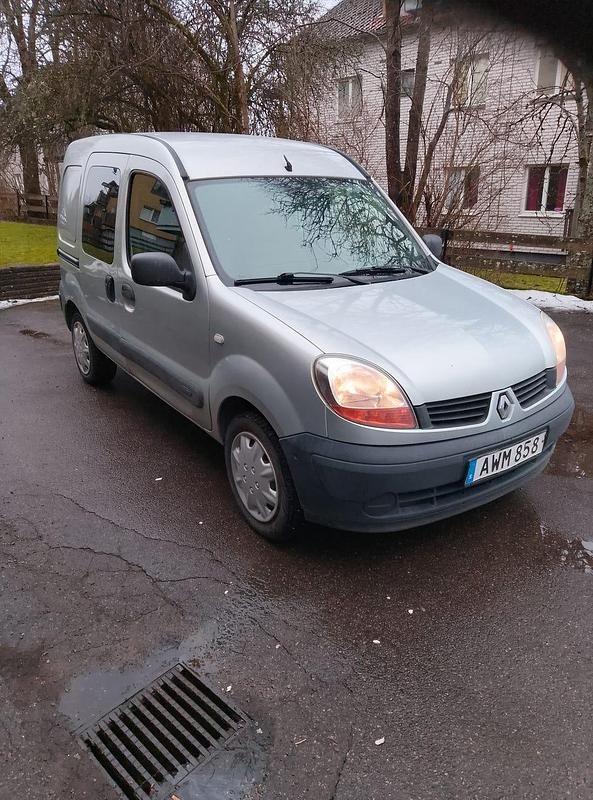 Begagnad Renault Kangoo 65 HK (47 kW) 2006