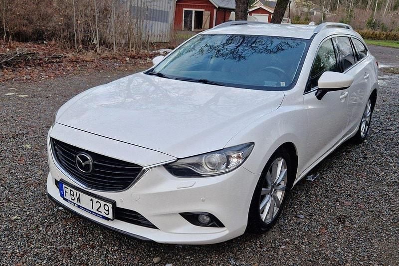 Vit Begagnad 2013 Mazda 6 Kombi | 84 900 kr (Bra pris) - Bild 1/4